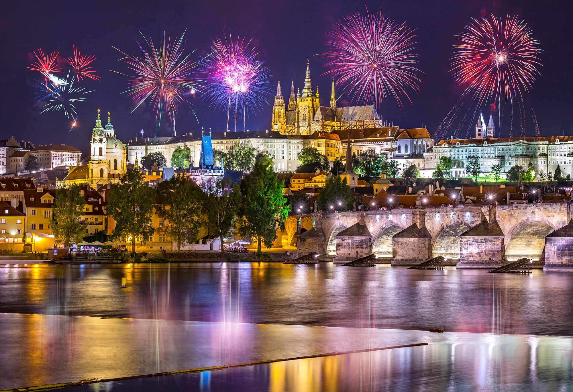 New-years-eve-prague-fireworks